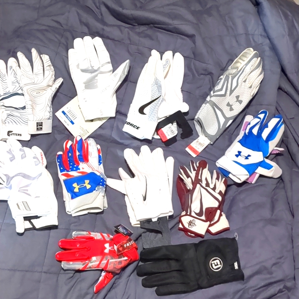 SOLD SOLD SOLD Athletic Gloves,,, Nike, Easton, Under Armour,